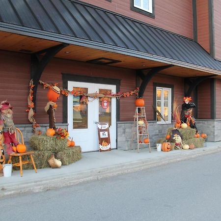 Auberge Du Vieux Faubourg Sainte Anne-des-Chênes Dış mekan fotoğraf